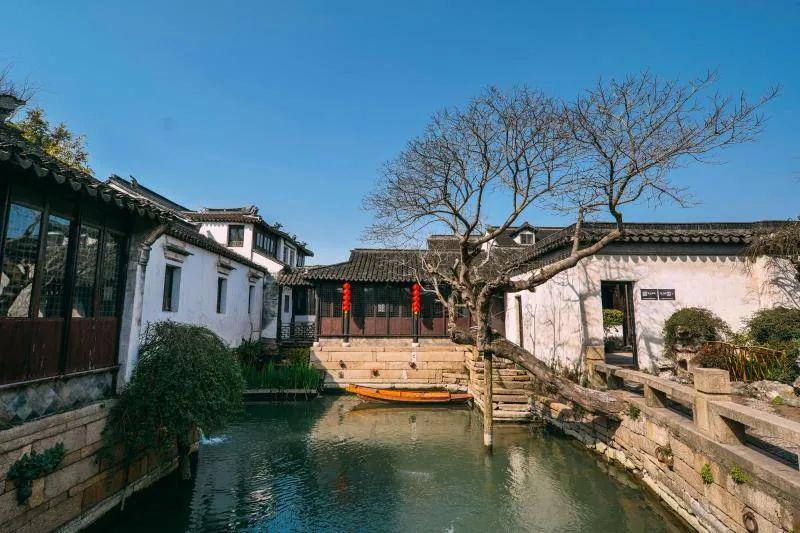 高效问答平台-郭德纲助理因为直播间索要礼物被开,你觉得合理吗?